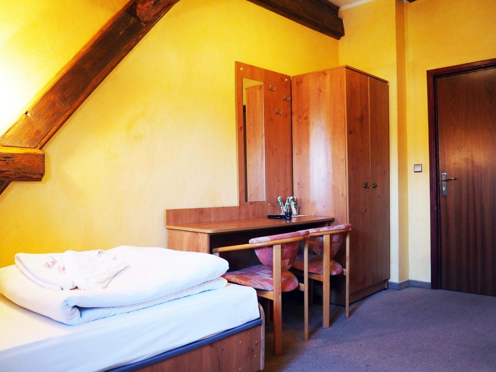Hotel Jan Згожелец Стая снимка