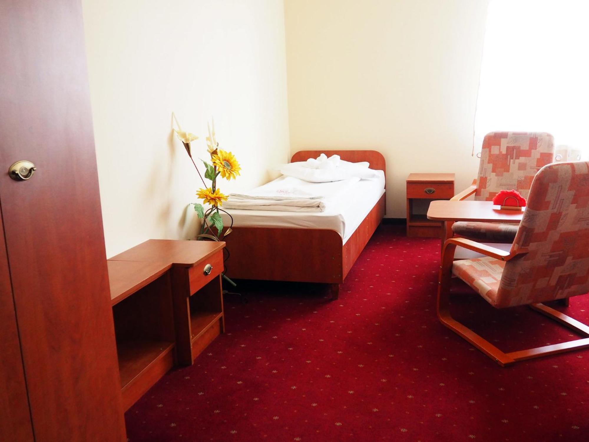 Hotel Jan Згожелец Стая снимка