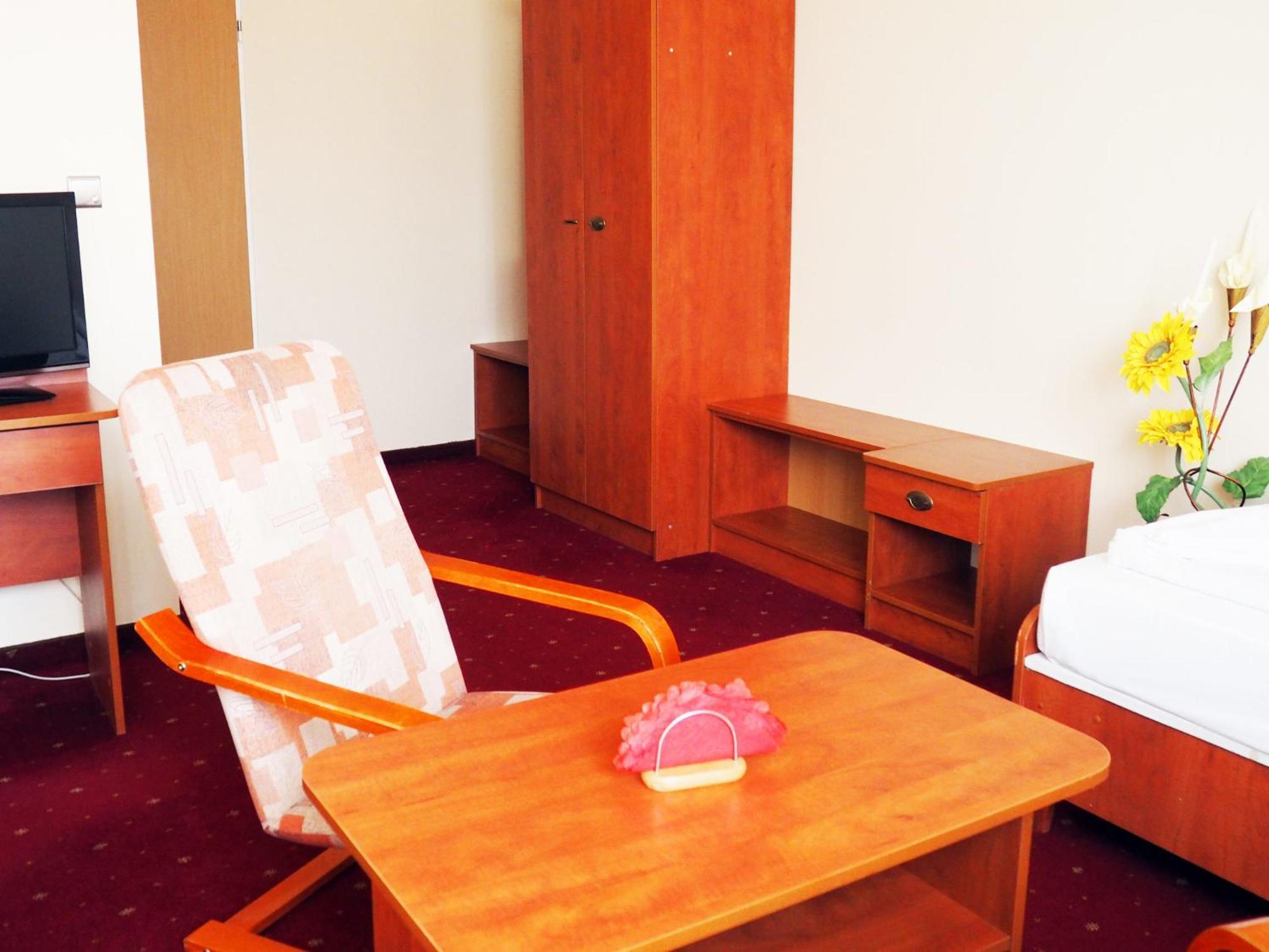 Hotel Jan Згожелец Стая снимка