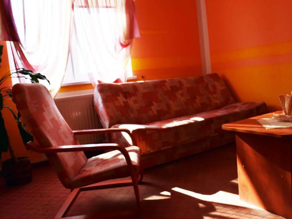 Hotel Jan Згожелец Екстериор снимка