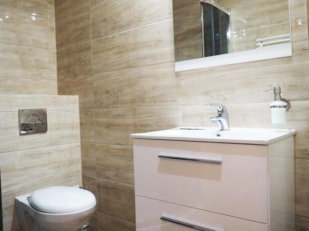 Hotel Jan Згожелец Екстериор снимка